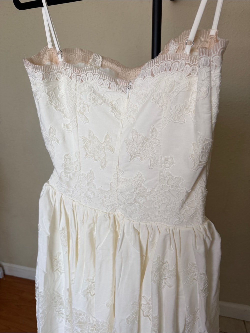NWOT House of CB Chloe White Custom Lace + Cotton Midi Dress size S A-C - Picture 13 of 14